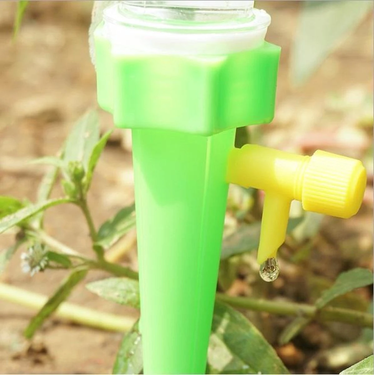 Plant Bewateringssysteem - 12 Stuks - Bewateringsyteem - Watergeefsysteem - Plantenbol - Automatische Gieter - Water Druppelaar - Druppelsysteem - Bewateringssysteem - Druppel Systeem - Water Geef Systeem - Plantenbol 6 Plant Bewateringssysteem - 12 Stuks - Bewateringsyteem - Watergeefsysteem - Plantenbol - Automatische Gieter - Water Druppelaar - Druppelsysteem - Bewateringssysteem - Druppel Systeem - Water Geef Systeem - Plantenbol - Image 6