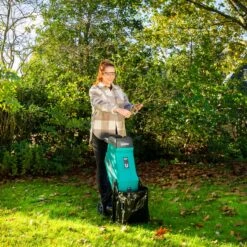 VONROC Hakselaar/Shredder 2500W – Voor Takken Tot Ø45mm – Incl. 45L Opvangzak & Duwstok -Best Garden Tools Store 1200x1200 1051