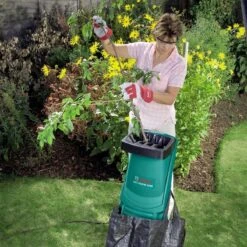 Bosch AXT Rapid 2200 Hakselaar - 2200 W - 90 Kg/u -Best Garden Tools Store 1200x1200 1091