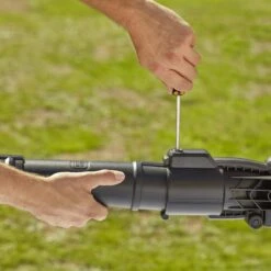 Black & Decker BLACK+DECKER BEBLV301 Bladblazer - Blaas En Zuigfunctie - Rugzak Als Opvangzak -Best Garden Tools Store 1200x1200 1101