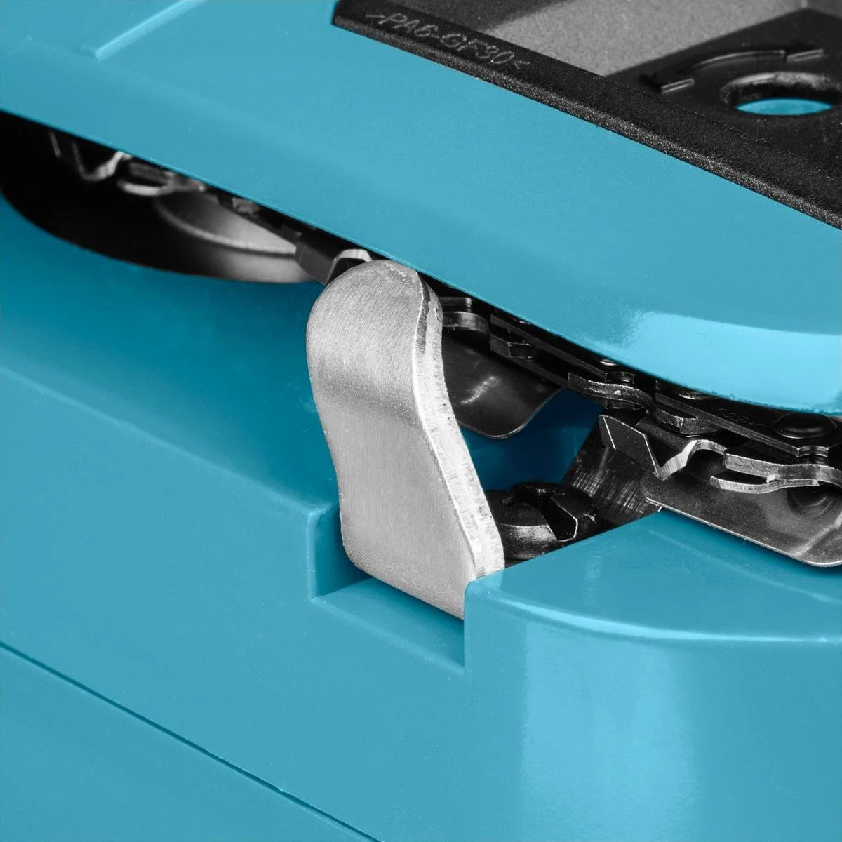 Makita DUC254Z 18V Li-Ion Accu Kettingzaag Body - 25 Cm 4 Makita DUC254Z 18V Li-Ion Accu Kettingzaag Body - 25 Cm - Image 4