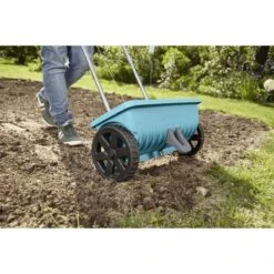GARDENA - Strooiwagen L - Strooikar - 400m2 - 12.5 Liter -Best Garden Tools Store 1200x1200 281