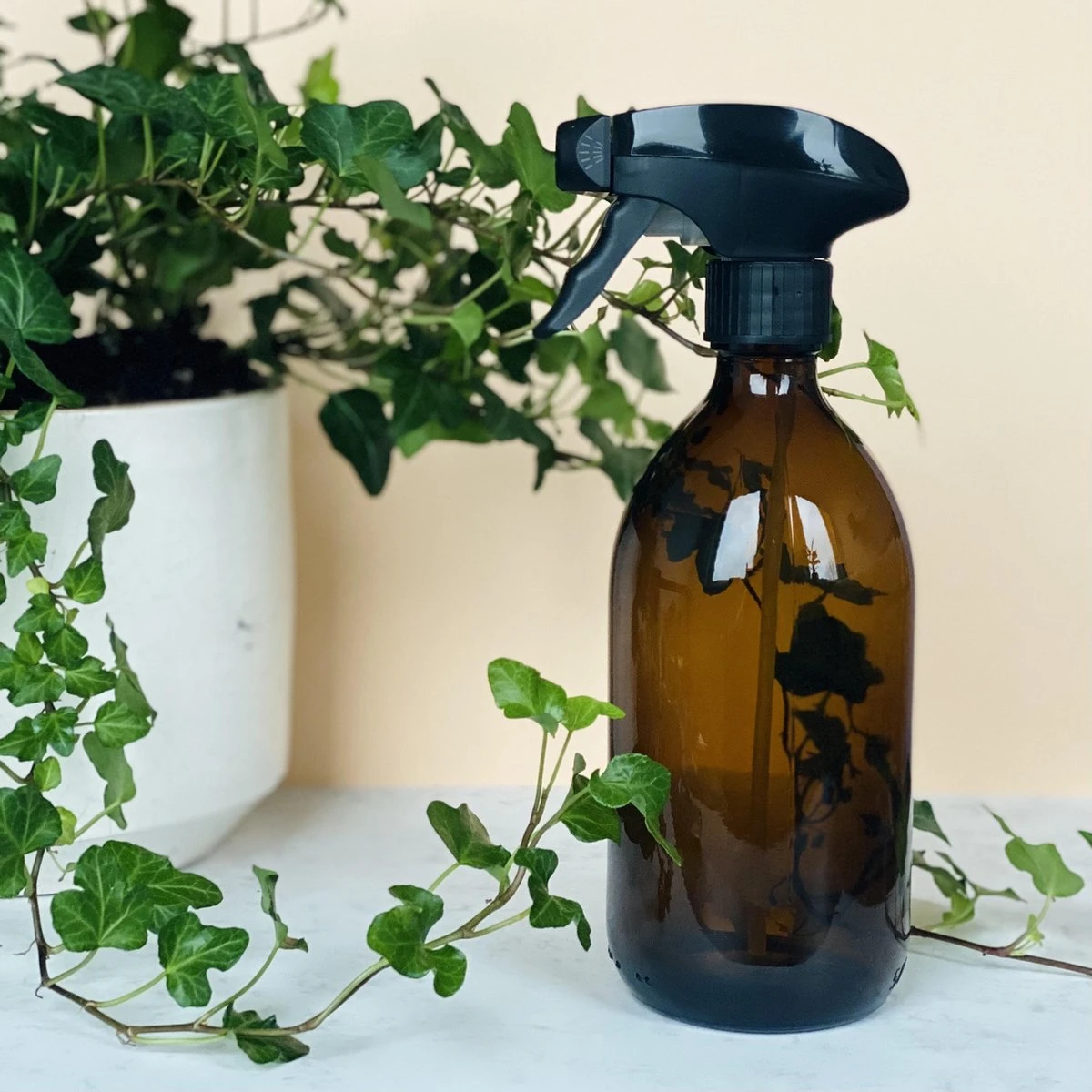 Groeikruid® Plantenspuit | 500 Ml Amber Glas | Met Zwarte Spraykop | Plantensproeier Binnen | Waterverstuiver | Verstuiver | Waterspuit 2 Groeikruid® Plantenspuit | 500 Ml Amber Glas | Met Zwarte Spraykop | Plantensproeier Binnen | Waterverstuiver | Verstuiver | Waterspuit - Image 2