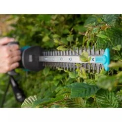 GARDENA - EasyCut 420/45 - Heggenschaar (gemotoriseerd) - Meslengte 45cm - Tandmes Opening 18mm 11 GARDENA - EasyCut 420/45 - Heggenschaar (gemotoriseerd) - Meslengte 45cm - Tandmes Opening 18mm -Best Garden Tools Store 1200x1200 83