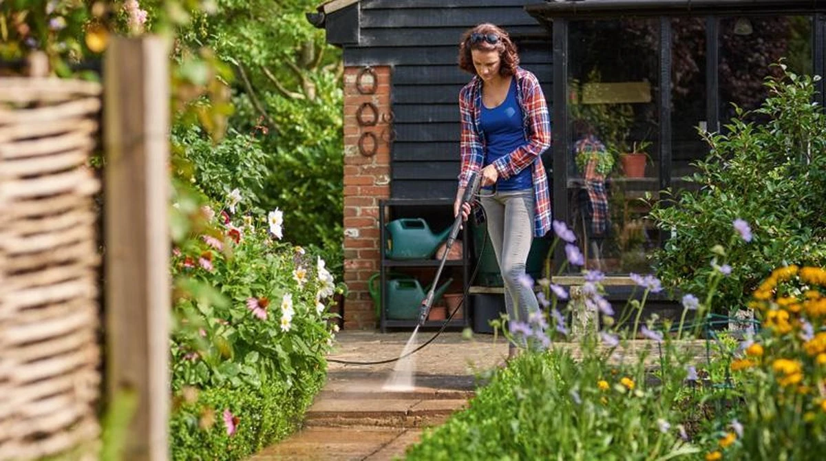 Bosch Universal Aquatak 135 Hogedrukreiniger - Op Snoer - 1900 W - 135 Bar 18 Bosch Universal Aquatak 135 Hogedrukreiniger - Op Snoer - 1900 W - 135 Bar - Image 18