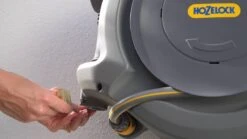 Hozelock AutoReel Slangenhouder / Wandslangbox 20m - Ø12,5mm -Best Garden Tools Store 1200x675 8