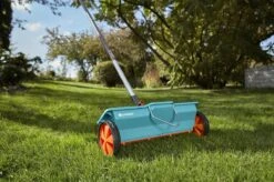 GARDENA Combisysteem Strooiwagen - 40 Cm Strooibreedte - Inhoud 3 Liter - Geschikt Voor 100m² -Best Garden Tools Store 1200x799 94