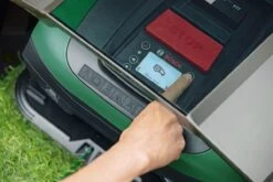 Bosch Indego XS 300 Robotmaaier - Maaibreedte 19 Cm - Voor Gazons Tot 300 M2 -Best Garden Tools Store 1200x800 144