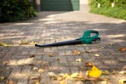 VONROC Accu Bladblazer – VPower 20V – 2 Standen – Max. Blaassnelheid 190km/u – Incl. Accu En Oplader -Best Garden Tools Store 1200x800 308