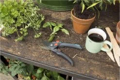 GARDENA - Comfort B/S-XL Bypass - Snoeischaar - Ø 24 Mm - 25 Jaar Garantie -Best Garden Tools Store 1200x800 324