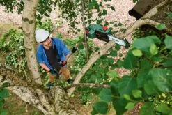 Bosch UniversalHedgePole 18 Heggenschaar Op Steel - Met 18 V Accu En Lader -Best Garden Tools Store 1200x800 355