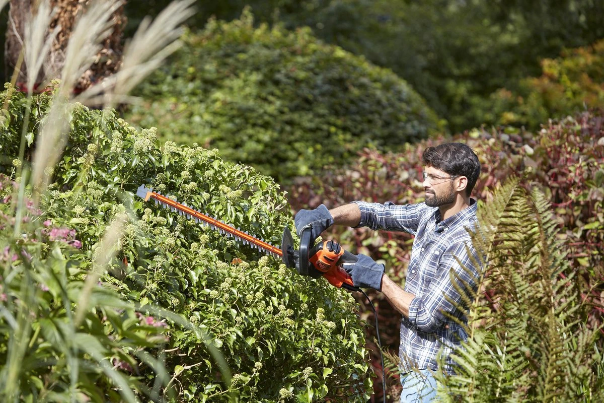 Black & Decker BLACK+DECKER BEHTS451-QS Heggenschaar - 550W - 60cm - Gesnoerd 8 Black & Decker BLACK+DECKER BEHTS451-QS Heggenschaar - 550W - 60cm - Gesnoerd - Image 8