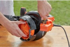 Black & Decker BLACK+DECKER BEBLV300SB-QS Bladblazer - 404 Km/u - 3000W - Zuig-/blaasfunctie - Gesnoerd -Best Garden Tools Store 1200x808 3