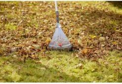 GARDENA Combisysteem Bladhark Hark - Werkbreedte Verstelbaar 30/50 Cm - Aanbevolen Steellengte 130 Cm 13 GARDENA Combisysteem Bladhark Hark - Werkbreedte Verstelbaar 30/50 Cm - Aanbevolen Steellengte 130 Cm -Best Garden Tools Store 1200x823 2