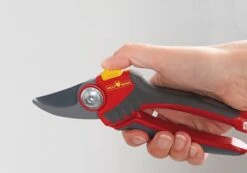 WOLF-Garten Snoeischaar "Premium Plus" RR 4000 - Max. Knipdiameter 22 Mm - Links- En Rechtshandige - Softinleg Handgreep - Snijhoek 30° - Voor Grote Handen - Vervangbare Messen -Best Garden Tools Store 1200x840 3