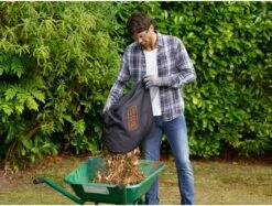 Black & Decker BLACK+DECKER BEBLV300SB-QS Bladblazer - 404 Km/u - 3000W - Zuig-/blaasfunctie - Gesnoerd -Best Garden Tools Store 1200x910 2