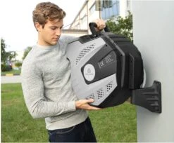 CoolHome - Wandslangenbox 20 Meter + 2 Meter - Tuinslang Met Haspel- Slangenhouder 180° Draaibaar - Tuinslanghaspel Zwart - Grijs -Best Garden Tools Store 1200x992 1