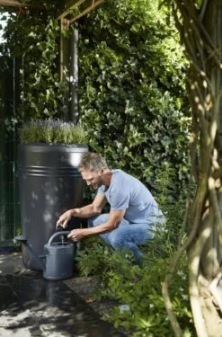 Elho Green Basics Regenton - Regenton - Living Black - Buiten - 200 Liter -Best Garden Tools Store 790x1200 2