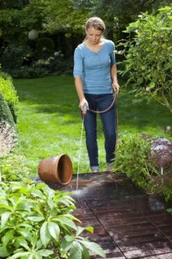 GARDENA - Comfort Reinigingsbroes - Spuitpistool - Traploos Instelbaar -Best Garden Tools Store 800x1200 109