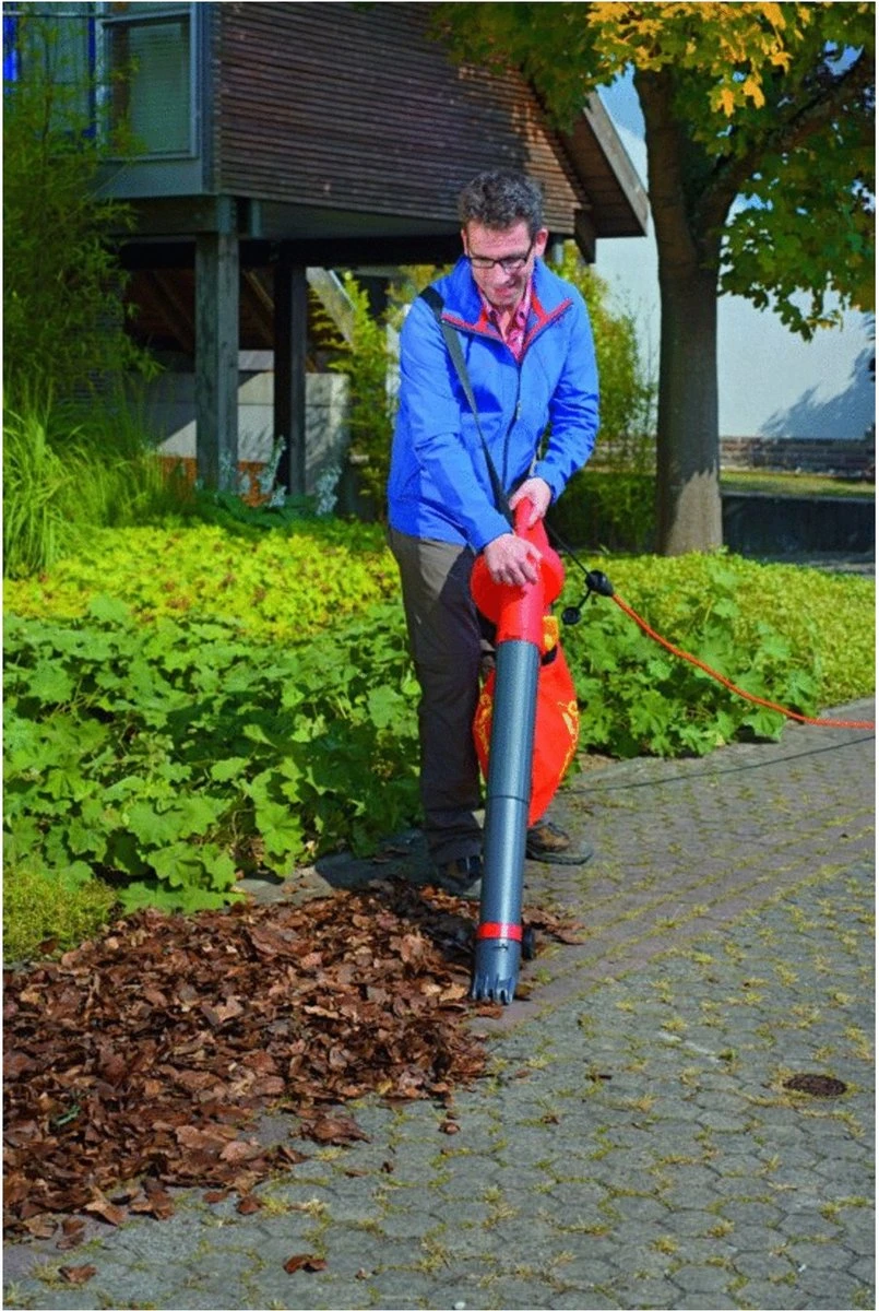WOLF-Garten Elektrische Bladblazer LBV 2600 E - Motor 2600 Watt - Opvangzak 50 Liter - Reductie Ratio 10:1 2 WOLF-Garten Elektrische Bladblazer LBV 2600 E - Motor 2600 Watt - Opvangzak 50 Liter - Reductie Ratio 10:1 - Image 2