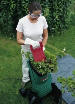 Bosch AXT Rapid 2200 Hakselaar - 2200 W - 90 Kg/u -Best Garden Tools Store 862x1200 1